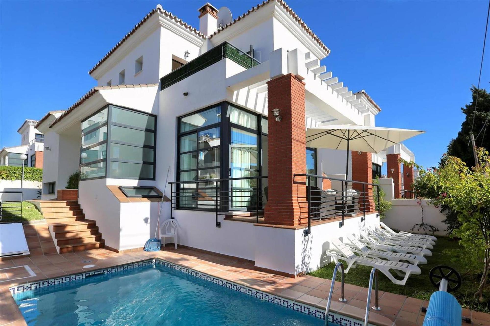 011 Bright And Spacious Villa With Private Pool Benalmádena Exterior photo